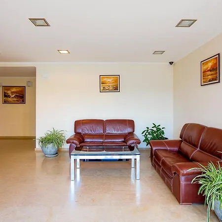 & Kristal Apartament